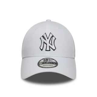 9FORTY New York Yankees MLB Outline
